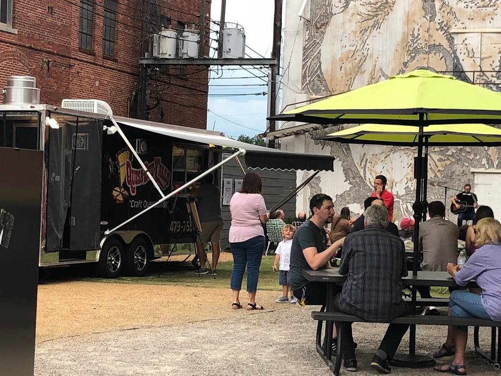 Quesa-Dee-Yalls | restaurant | 913 Garrison Ave, Fort Smith, AR 72901, USA | 4797555575 OR +1 479-755-5575