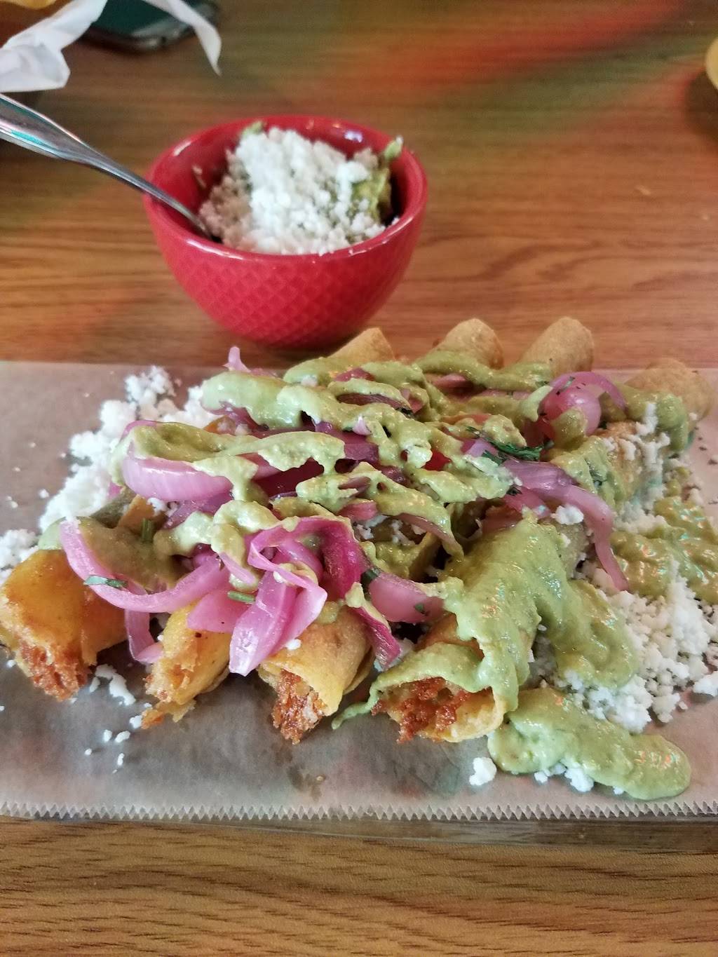 Revolución | restaurant | 916 NW 6th St, Oklahoma City, OK 73106, USA | 4056066184 OR +1 405-606-6184