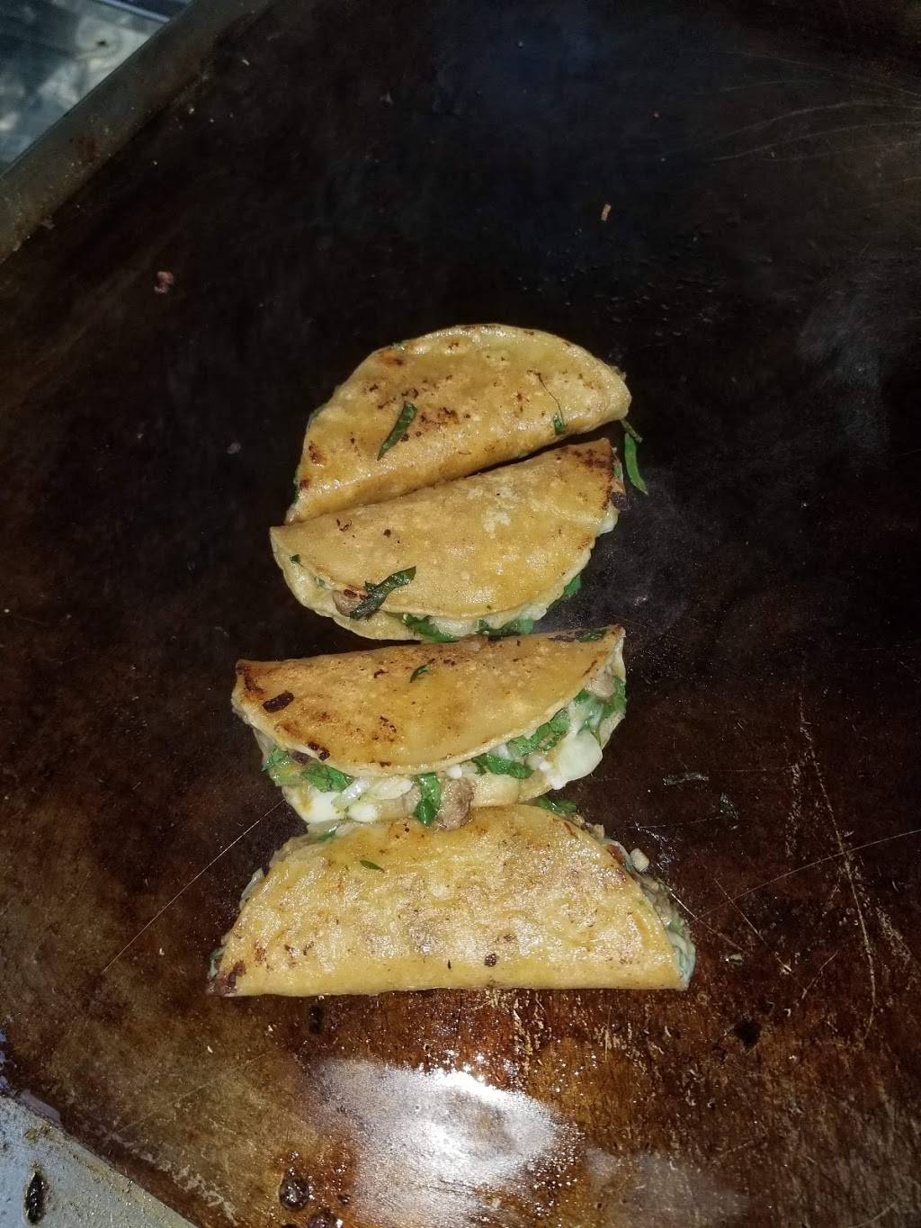 Mr Taco LLC | restaurant | 3614 W Lincoln Ave, Milwaukee, WI 53215, USA | 4143461978 OR +1 414-346-1978