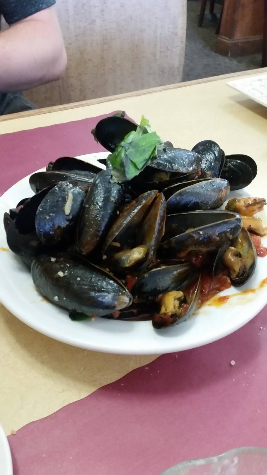 Mulberry Street Bay Shore | restaurant | 192 Howells Rd, Bay Shore, NY 11706, USA | 6316652004 OR +1 631-665-2004