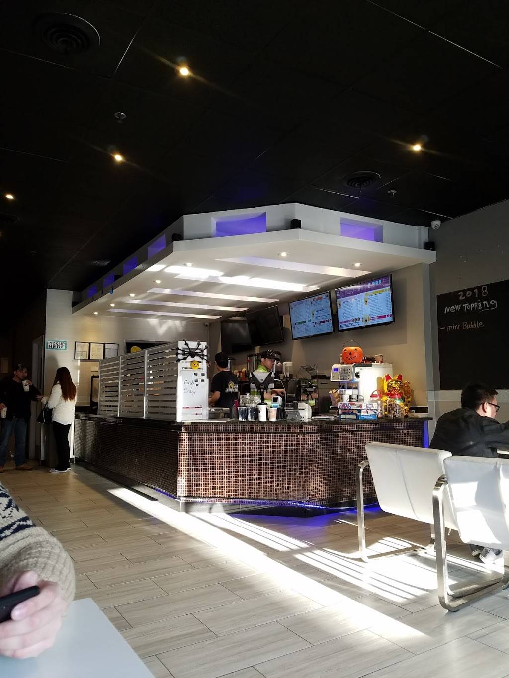 Kung Fu Tea | cafe | 4925 N Broadway Suite D, Chicago, IL 60640, USA | 8722085955 OR +1 872-208-5955