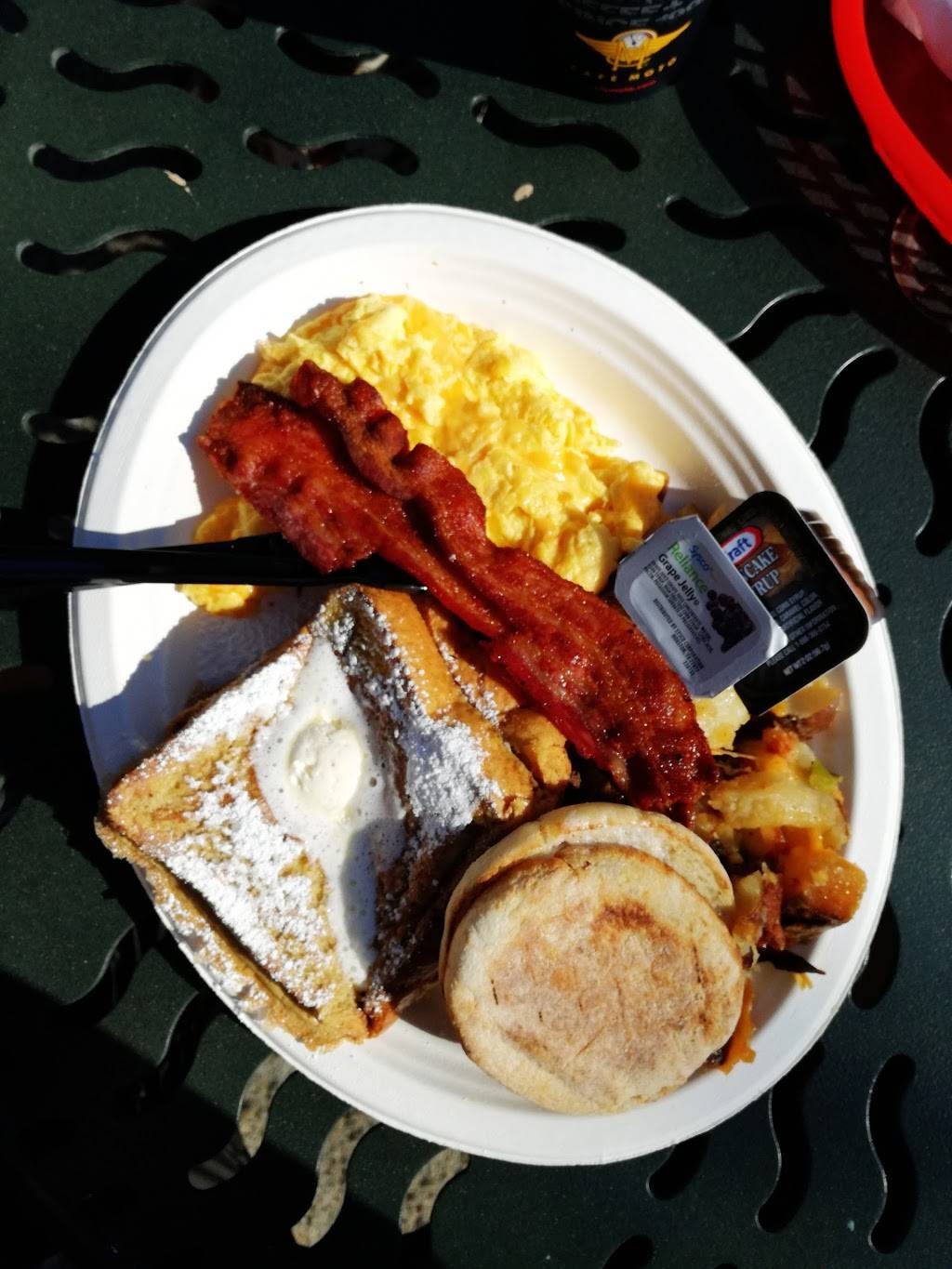 Konitos Cafe | restaurant | 1730 Garnet Ave, San Diego, CA 92109, USA | 8582307355 OR +1 858-230-7355