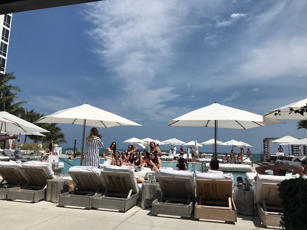 The Sandbox | restaurant | 2341 Collins Ave, Miami Beach, FL 33139, USA | 3056041000 OR +1 305-604-1000