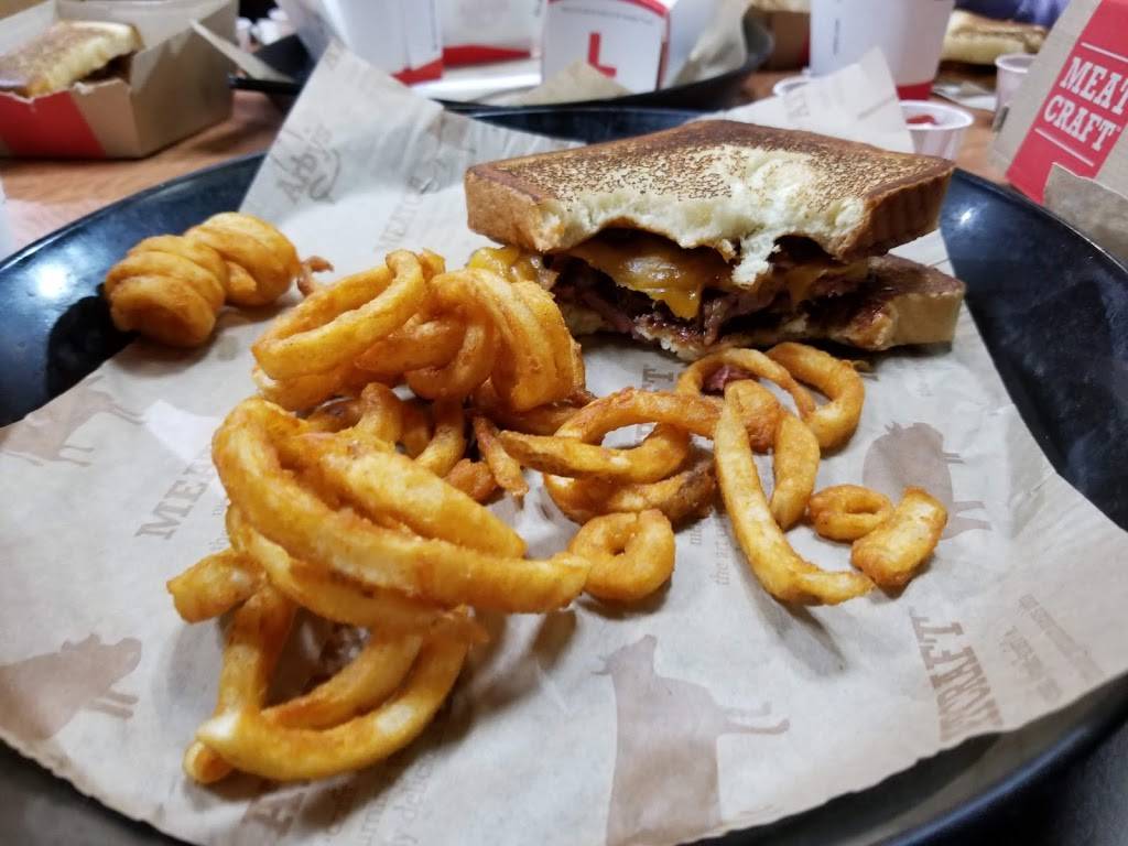 Arbys | restaurant | 1746 E Apple Ave, Muskegon, MI 49442, USA | 2317737339 OR +1 231-773-7339