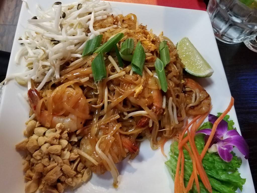 Thai Thai Restaurant | restaurant | 1055 S Main Ave, Fallbrook, CA 92028, USA | 7607284938 OR +1 760-728-4938
