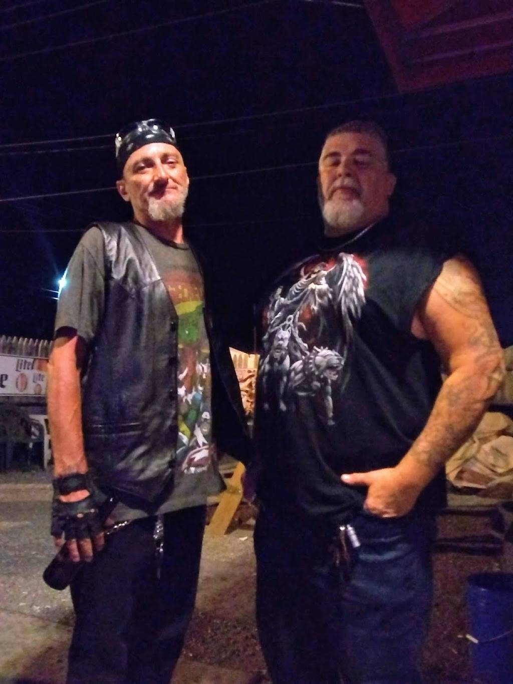 Shortstop Bar & Grill | restaurant | 317 E St Louis Ave, East Alton, IL 62024, USA | 6182580144 OR +1 618-258-0144