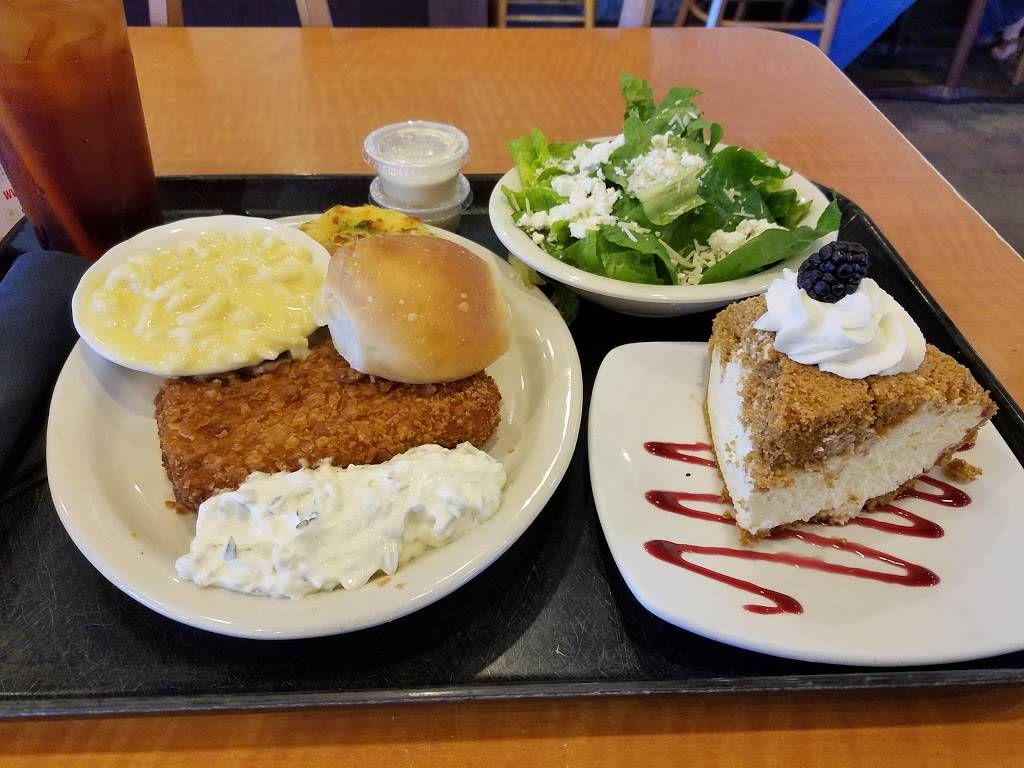 Lubys | restaurant | 9251 Floyd Curl Dr, San Antonio, TX 78240, USA | 2106996652 OR +1 210-699-6652