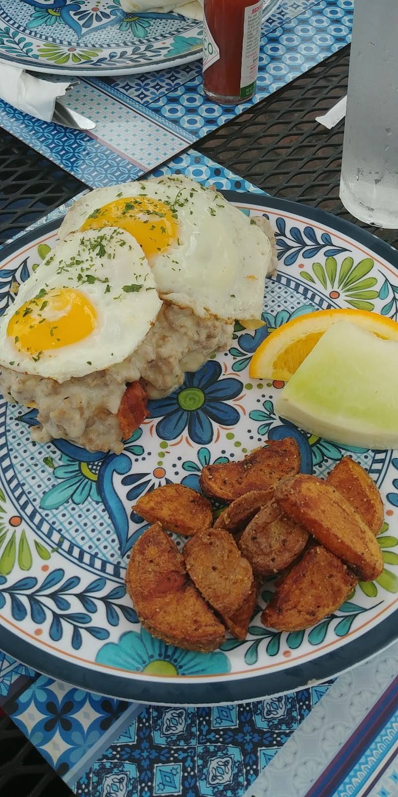 Moon and Sun Café | restaurant | 26 Toques Pl, St. Augustine, FL 32084, USA | 9046794272 OR +1 904-679-4272