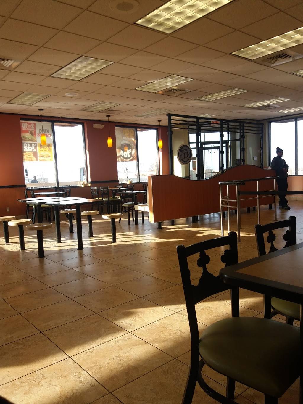 Burger King | restaurant | 9111 N Allen Rd, Peoria, IL 61615, USA | 3096922994 OR +1 309-692-2994