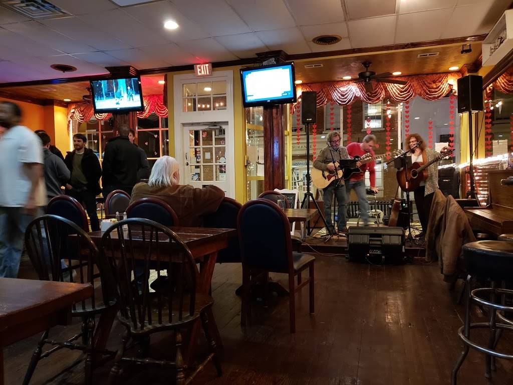 Kings Tavern & Wine Bar | restaurant | 19 S King St ste b, Leesburg, VA 20175, USA | 7037775000 OR +1 703-777-5000