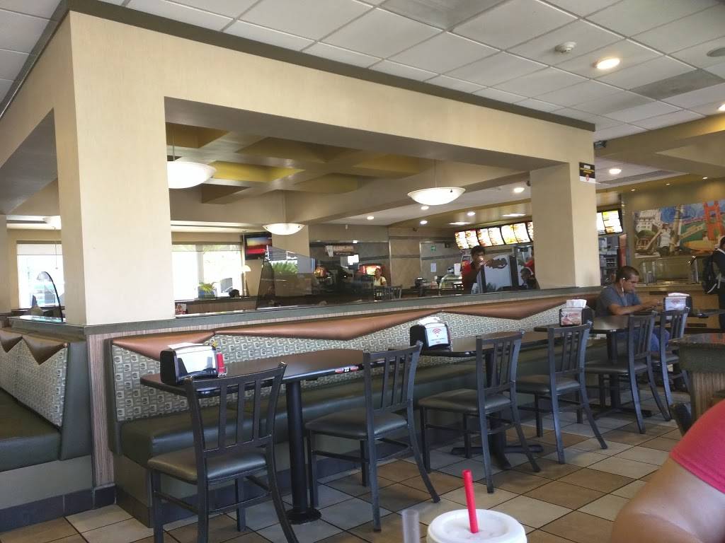Carls Jr. | restaurant | Boulevard Agua Caliente, Aviación 4501, Aviacion, 22420 Tijuana, B.C., Mexico | 016646818877 OR +52 664 681 8877