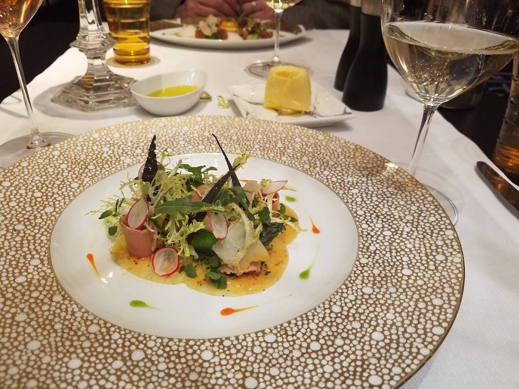 Joel Robuchon | restaurant | MGM Grand, 3799 S Las Vegas Blvd, Las Vegas, NV 89109, USA | 7028917925 OR +1 702-891-7925