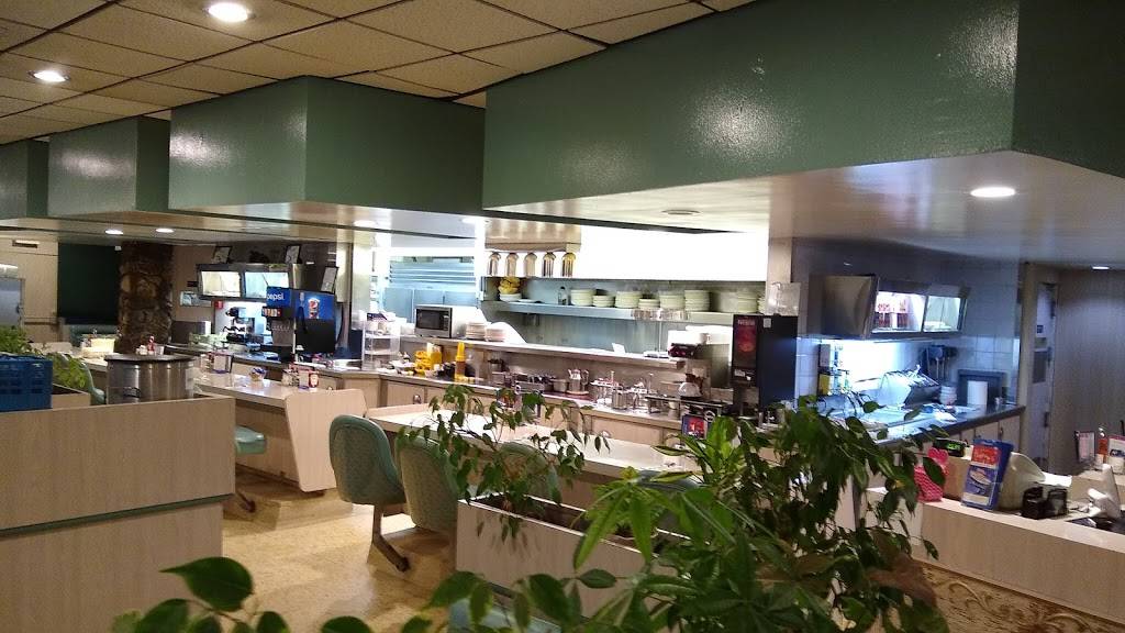 Harrys Family Restaurant | restaurant | 920 N San Fernando Blvd, Burbank, CA 91504, USA | 8188428755 OR +1 818-842-8755