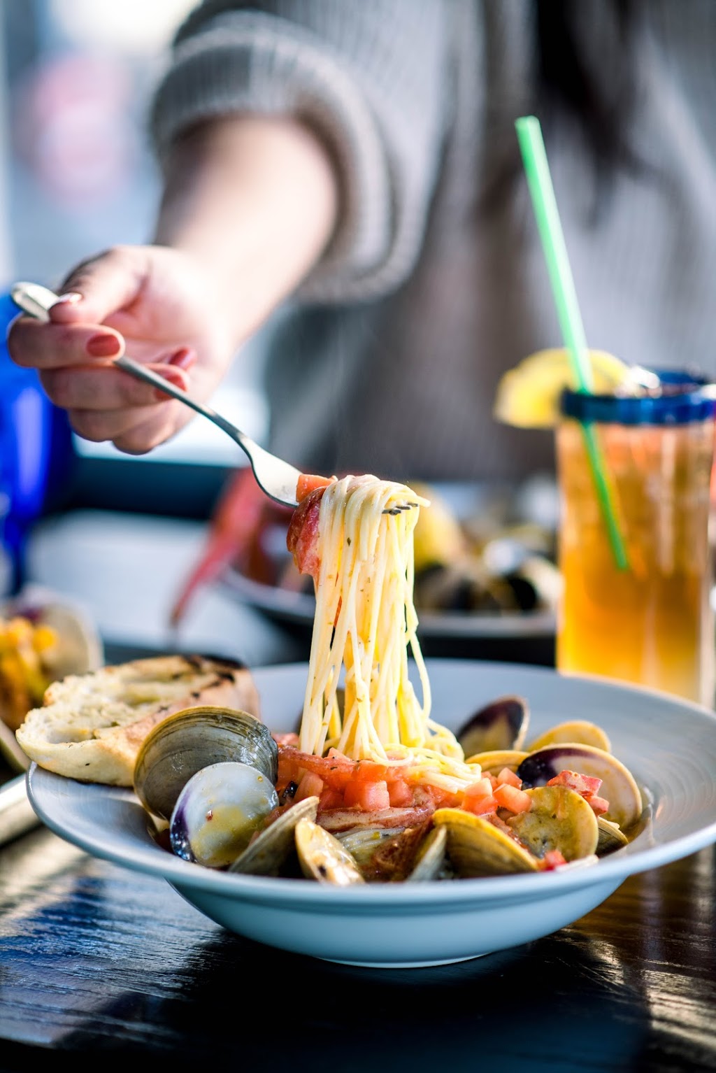 Docs Baja Surf Shack | restaurant | 196 Crown St, New Haven, CT 06510, USA | 2036916346 OR +1 203-691-6346