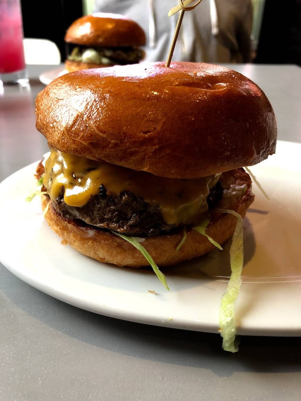 Zin Burger | restaurant | 7000 Arundel Mills Cir, Hanover, MD 21076, USA | 4103791010 OR +1 410-379-1010