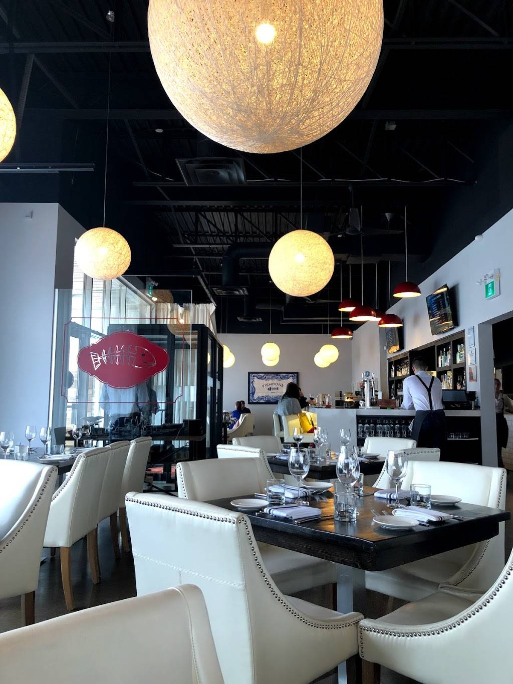 Fishbone Kitchen + Bar | restaurant | 302 Wellington St E #7, Aurora, ON L4G 1J5, Canada | 9055036146 OR +1 905-503-6146