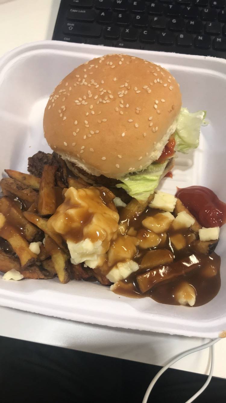 Golden Fries | restaurant | 6505 Jeanne DArc Blvd N, Orléans, ON K1C 2R1, Canada | 6137007968 OR +1 613-700-7968