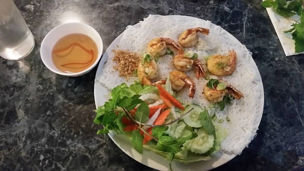 Phở An Hòa | restaurant | 2730 W Waters Ave, Tampa, FL 33614, USA | 8134909157 OR +1 813-490-9157