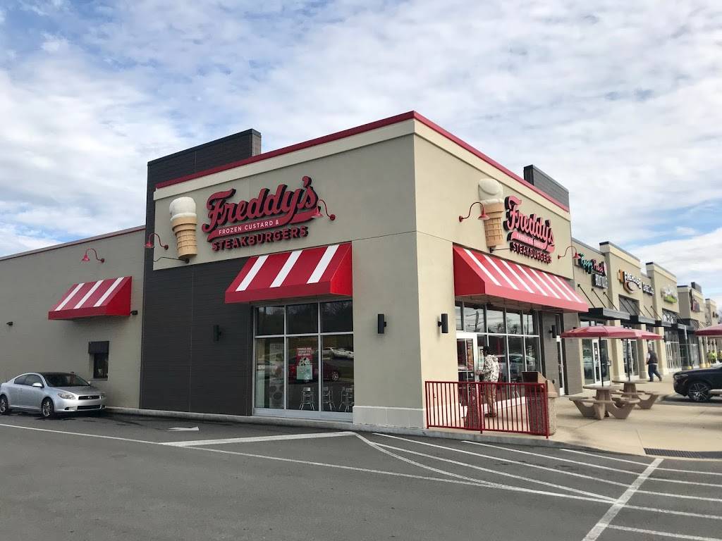 Freddys Frozen Custard & Steakburgers | restaurant | 140 Hatfield Dr #101, Morristown, TN 37814, USA | 4238392331 OR +1 423-839-2331