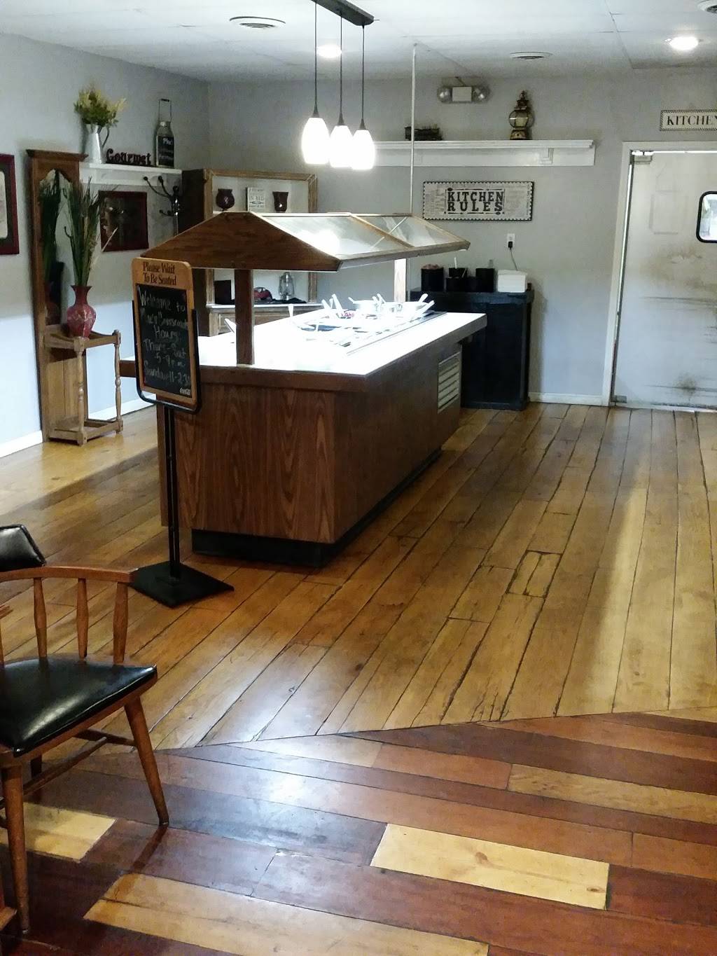 Crossroads Restaurant | restaurant | 505 Bowdon St, Tallapoosa, GA 30176, USA | 7705743663 OR +1 770-574-3663