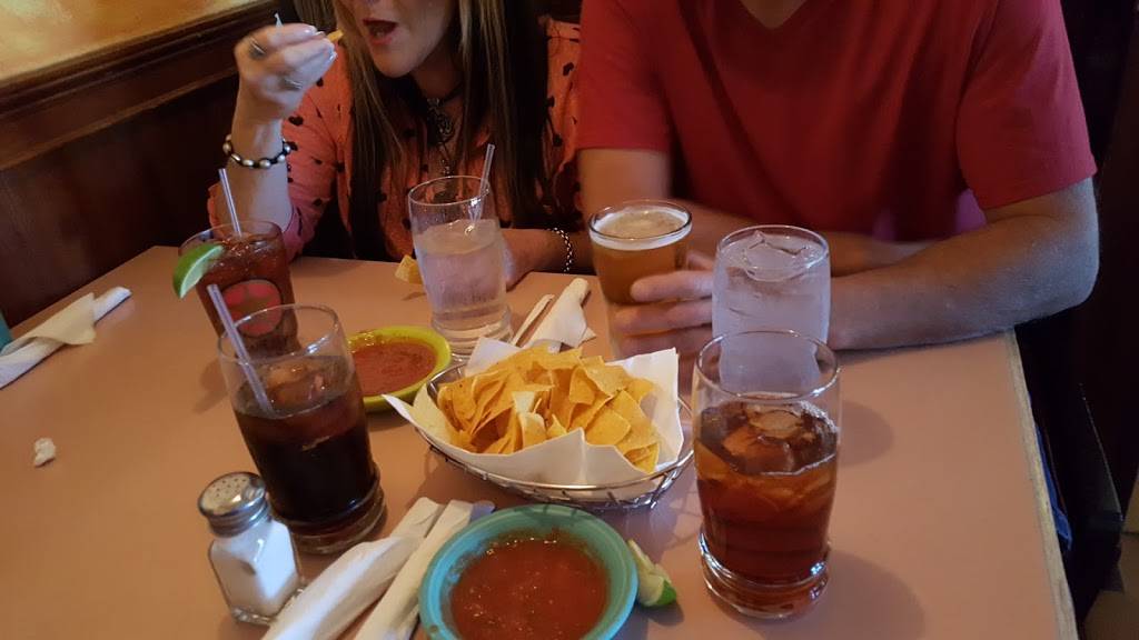 El Charro Mexican Restaurant | restaurant | 3165 Elm St NE, Covington, GA 30014, USA | 7707862483 OR +1 770-786-2483