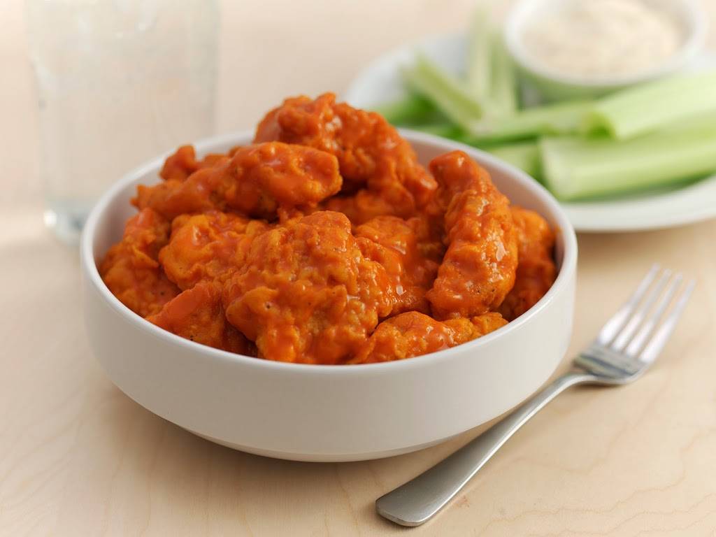 Buffalo Wings & Rings | restaurant | 2809 US-25 Ste 6030, Crestview Hills, KY 41017, USA | 8593319464 OR +1 859-331-9464
