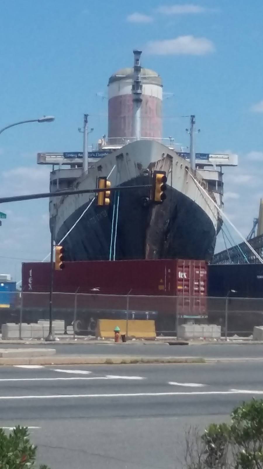 Wendys | restaurant | 2130 S Christopher Columbus Blvd, Philadelphia, PA 19148, USA | 2153362705 OR +1 215-336-2705