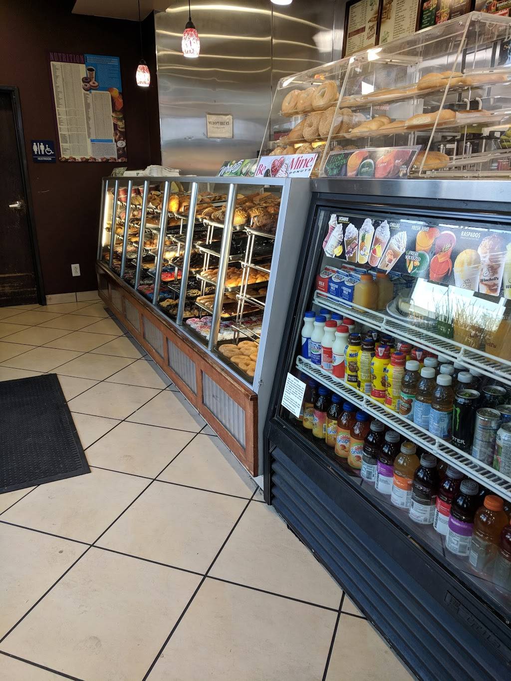 Winchells Donut House | cafe | 8567 S Broadway #2, Los Angeles, CA 90003, USA | 3237582372 OR +1 323-758-2372