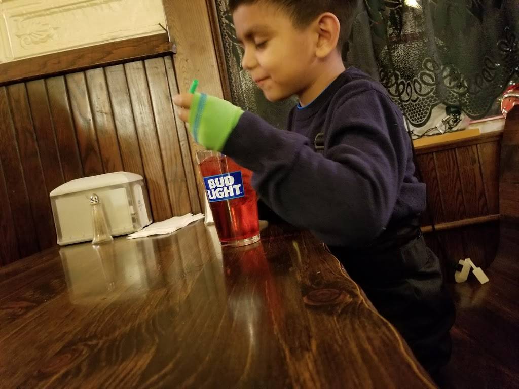 Webster’s Inn on Third Street | restaurant | 304 Manitowoc St, Reedsville, WI 54230, USA | 9204433001 OR +1 920-443-3001