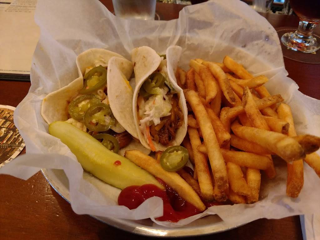 The Ruby Owl Tap Room | restaurant | 421 N Main St, Oshkosh, WI 54901, USA | 9202302770 OR +1 920-230-2770