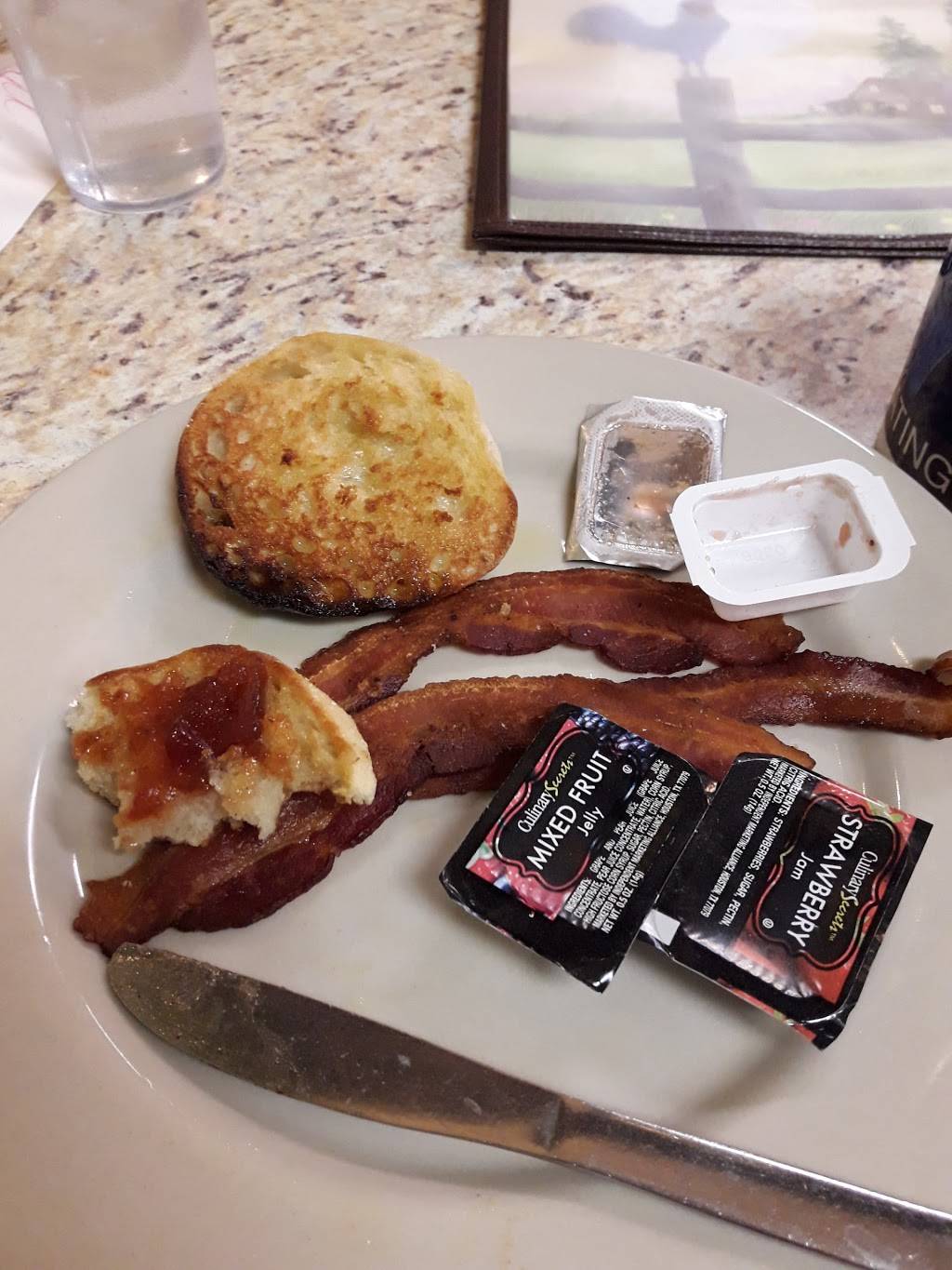 Frontier Family Restaurant | restaurant | 112 N Iowa Ave, Washington, IA 52353, USA | 3196536539 OR +1 319-653-6539