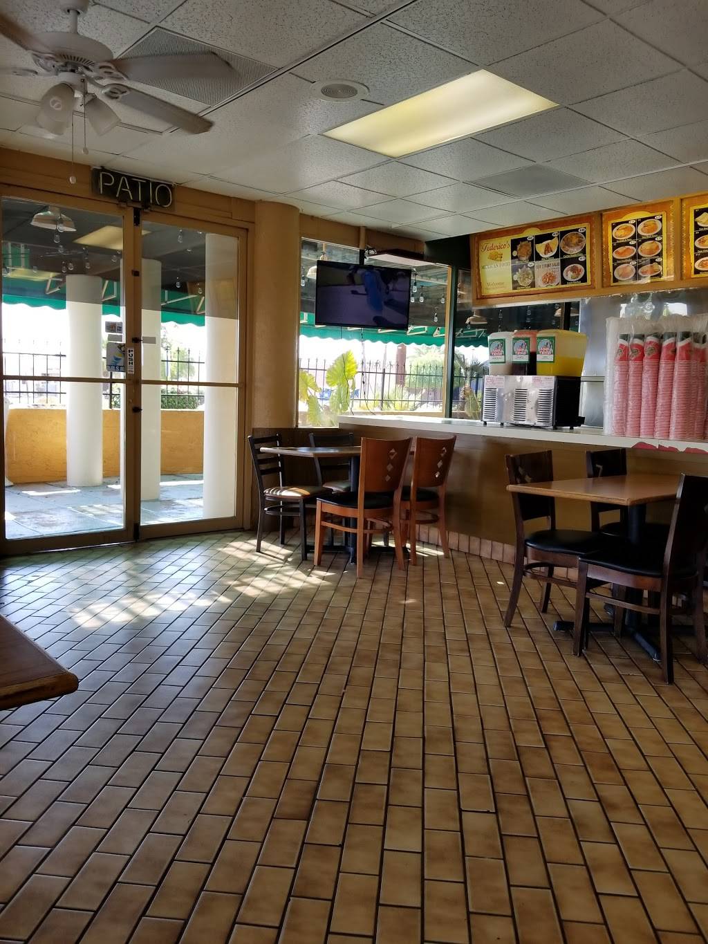 Federicos Mexican Food | restaurant | 10802 N 32nd St, Phoenix, AZ 85028, USA | 6029717015 OR +1 602-971-7015