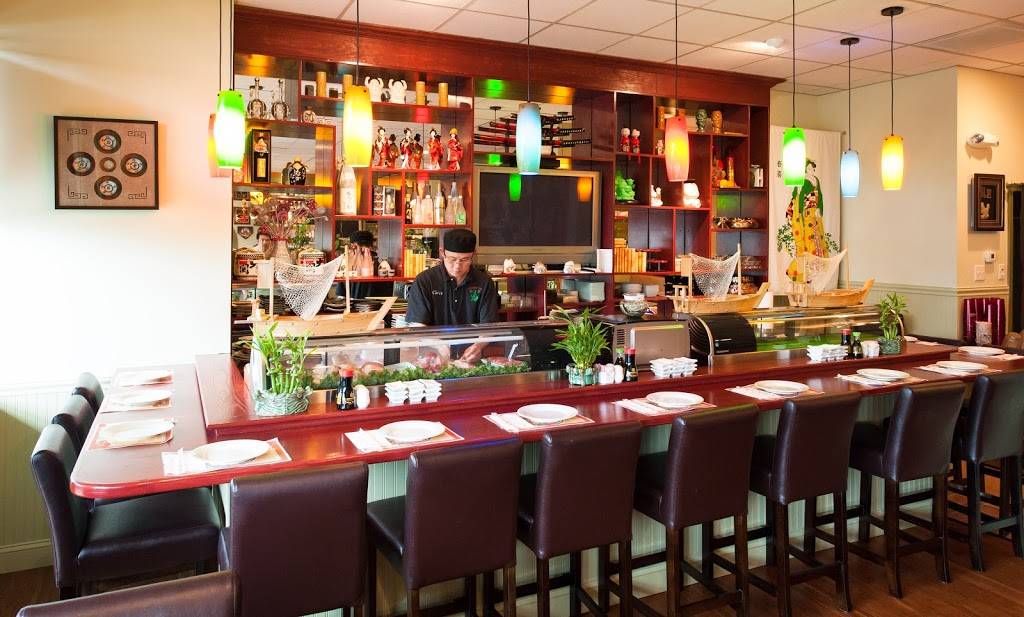 Green Leaves Chinese Restaurant & Lounge | night club | 647 US-1, York, ME 03909, USA | 2073632025 OR +1 207-363-2025