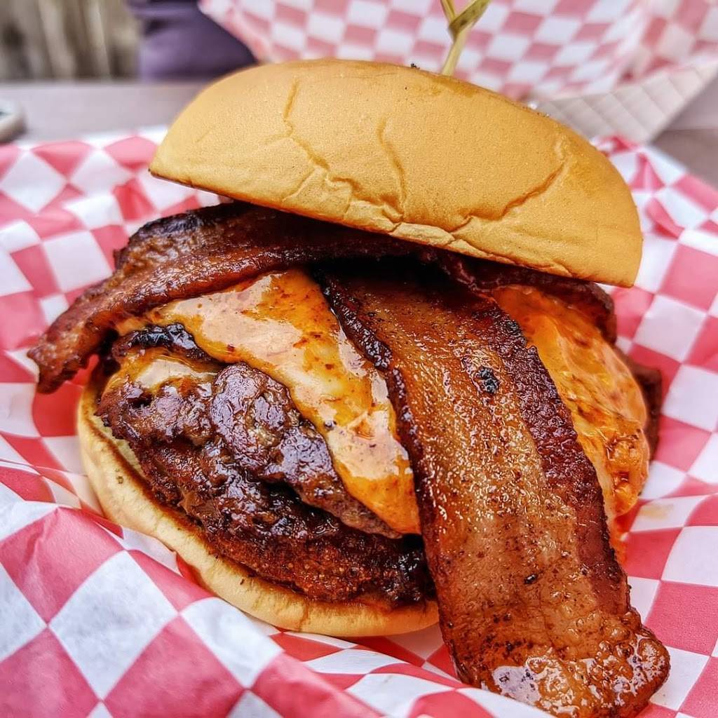 Chubbys Burgers Food Truck | restaurant | 3 Red Maple Ct, Columbia, SC 29229, USA | 8037436566 OR +1 803-743-6566