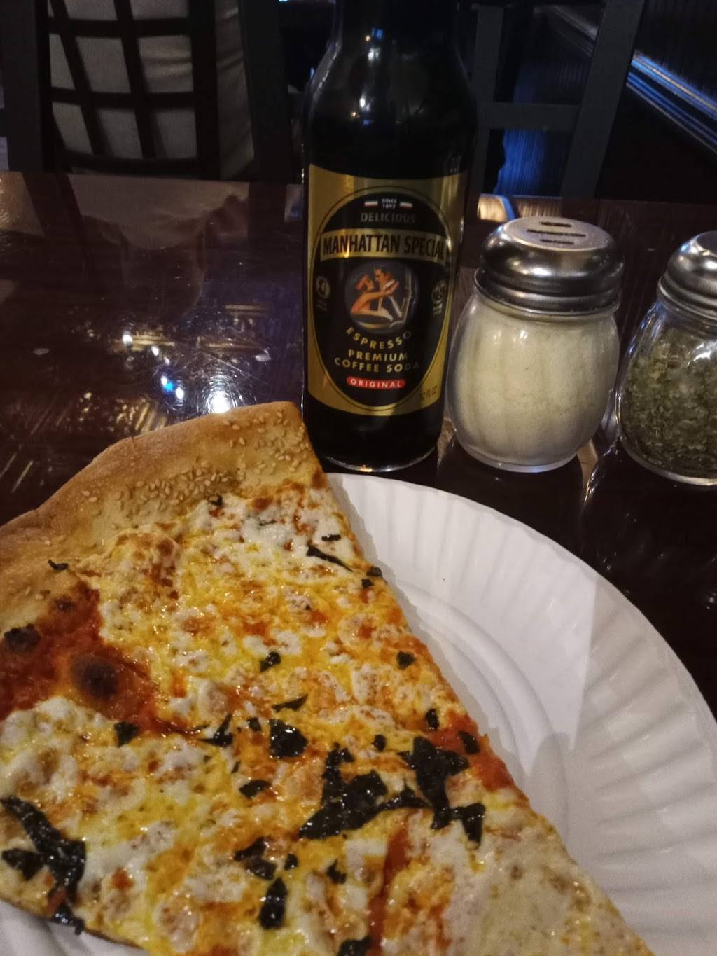 Frank And Dannys | restaurant | 4369 Amboy Rd, Staten Island, NY 10312, USA | 7183171100 OR +1 718-317-1100