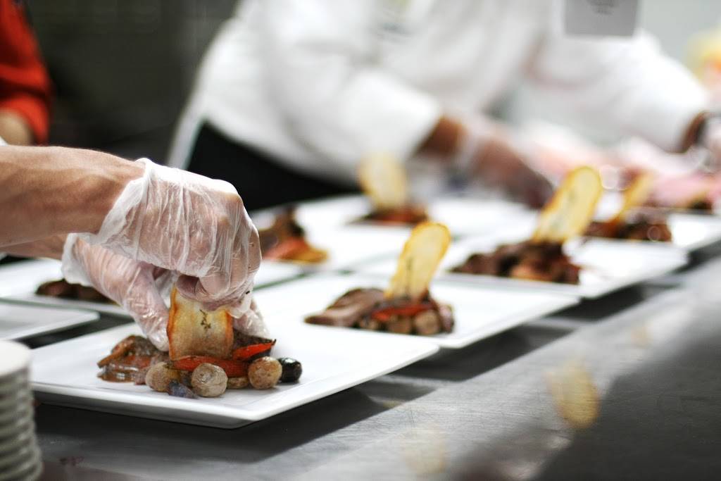 Malones Prime Events & Receptions | restaurant | 3373 Tates Creek Rd, Lexington, KY 40502, USA | 8599772602 OR +1 859-977-2602