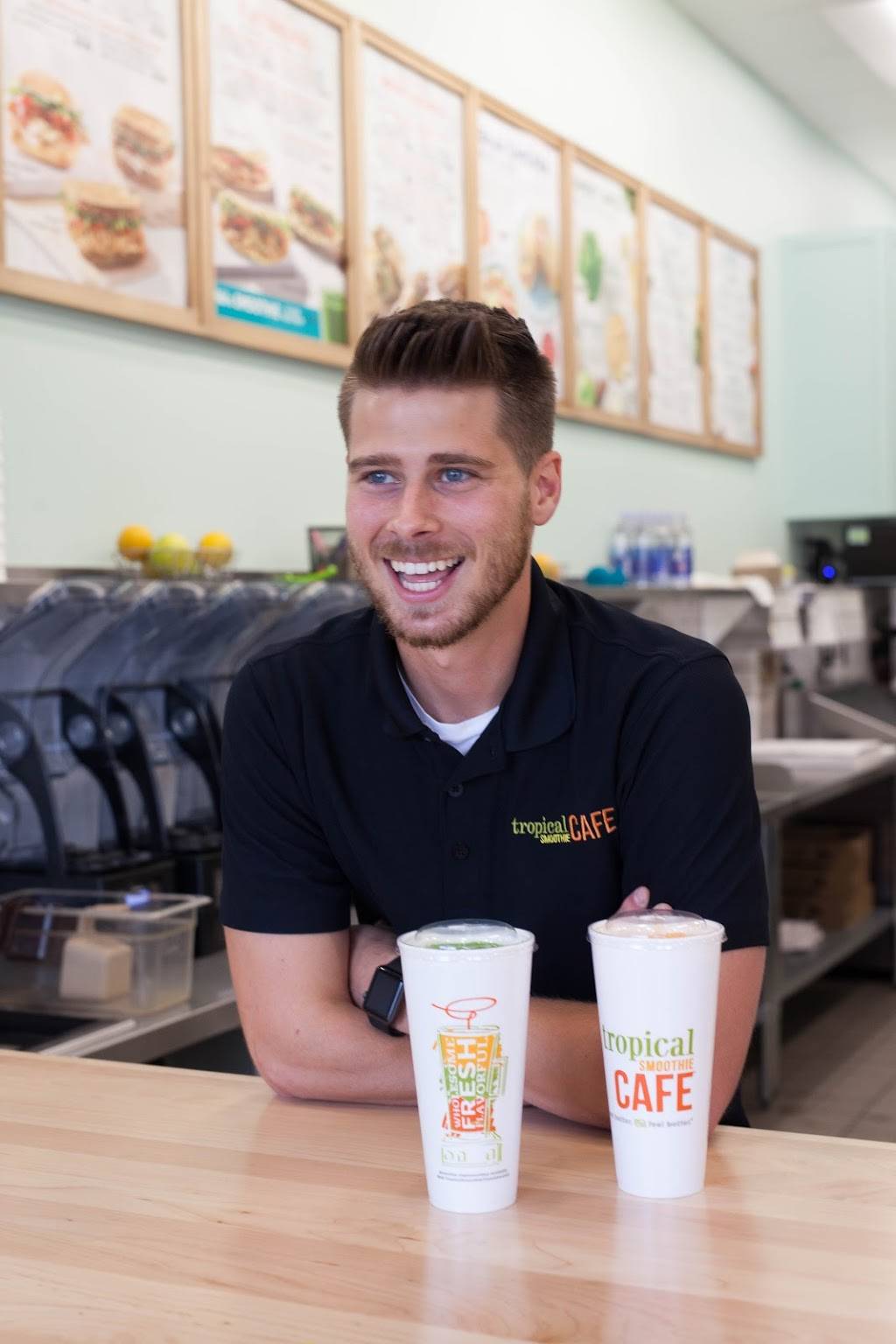 Tropical Smoothie Cafe | restaurant | 15933 Antioch Rd, Overland Park, KS 66223, USA | 9137774434 OR +1 913-777-4434