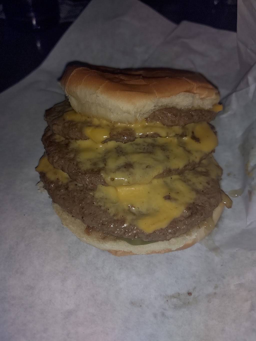 Pickled Petes Bar & Grill | restaurant | 303 E McKay St, Frontenac, KS 66763, USA | 6202313391 OR +1 620-231-3391