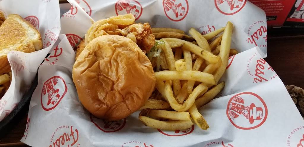 Slim Chickens | restaurant | 6505 Getwell Rd, Southaven, MS 38672, USA | 6624706388 OR +1 662-470-6388