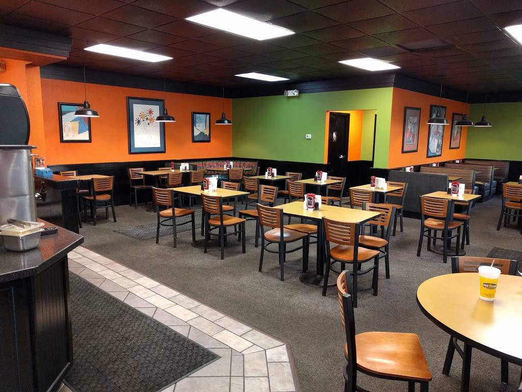 Back Yard Burgers | restaurant | 10008 Kingston Pike, Knoxville, TN 37922, USA | 8655317211 OR +1 865-531-7211