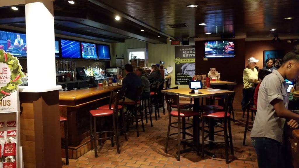 Chilis Grill & Bar | meal takeaway | 6324 Glenwood Ave, Raleigh, NC 27612, USA | 9195713600 OR +1 919-571-3600