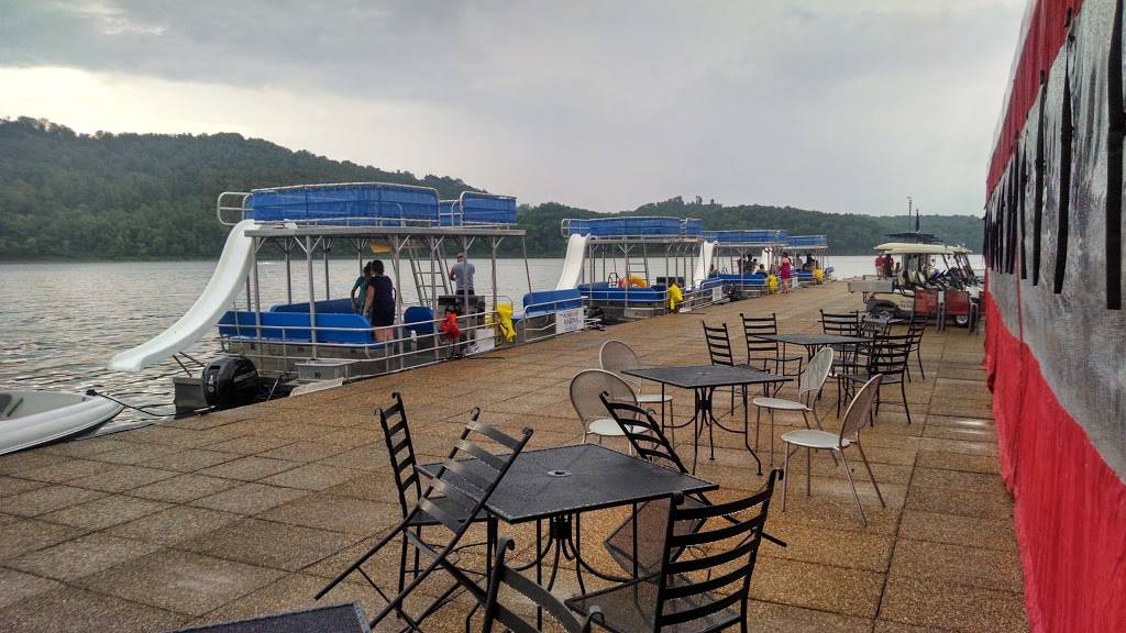 Blue Water Grille | restaurant | 1287 Floating Mill Rd, Silver Point, TN 38582, USA | 9318582275 OR +1 931-858-2275