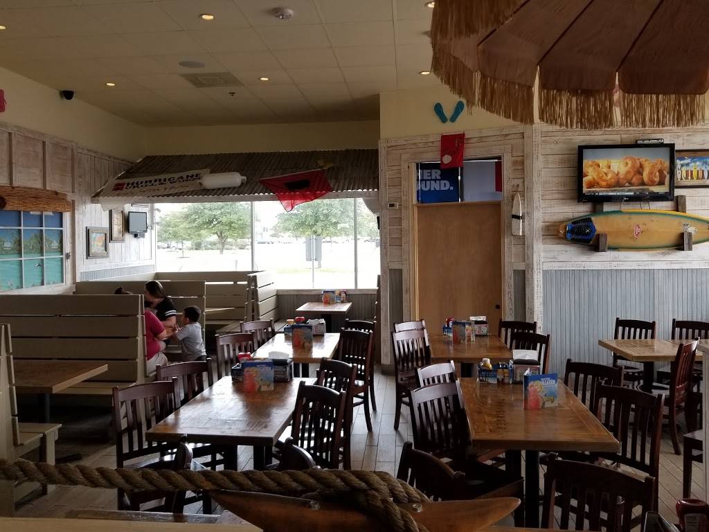 Hurricane Grill & Wings | restaurant | 2611 SE Military Dr Ste 108, San Antonio, TX 78223, USA | 2103334329 OR +1 210-333-4329