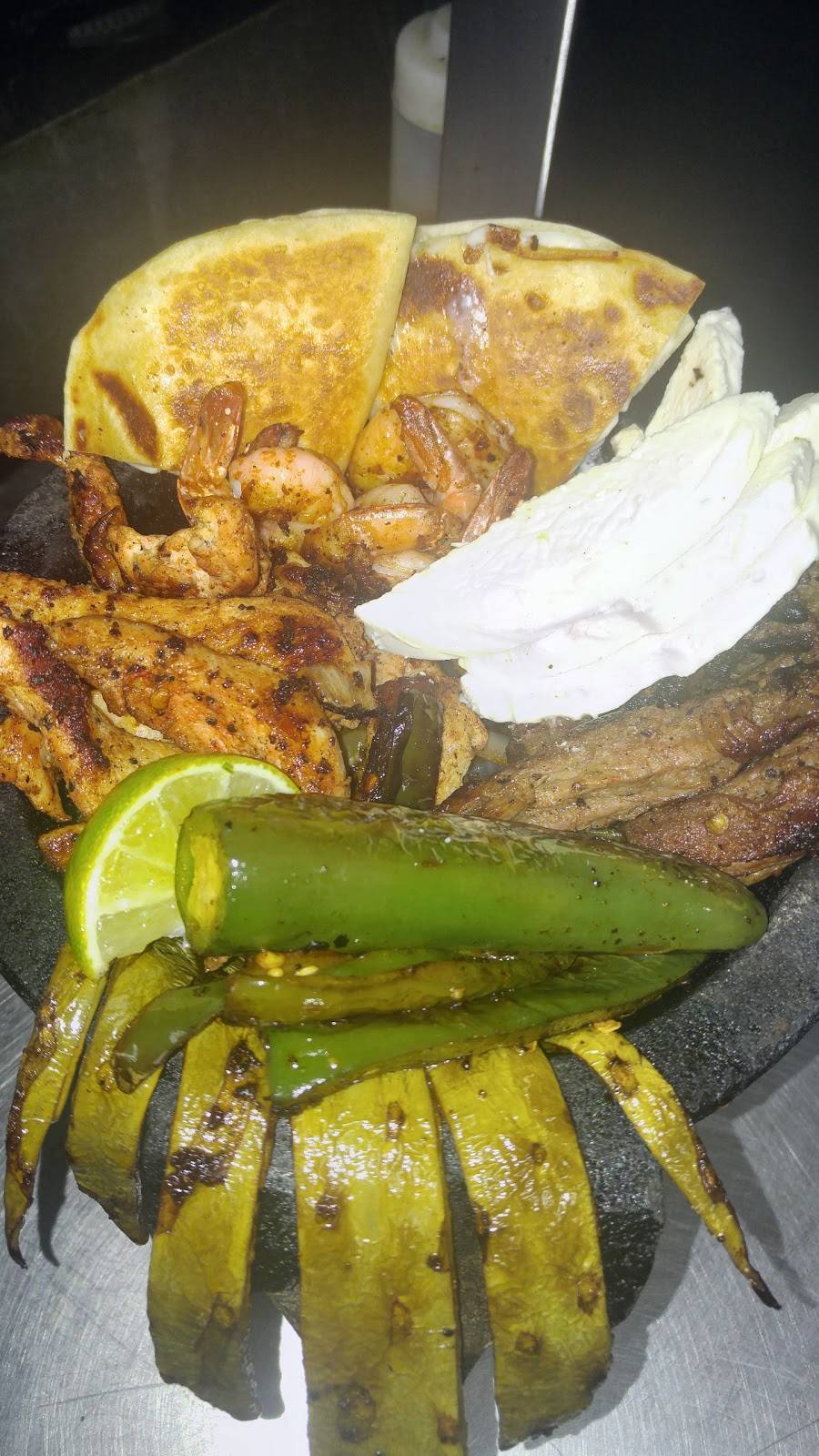 Baja Taco | restaurant | 209 Summit St, Crescent City, FL 32112, USA | 3866984155 OR +1 386-698-4155