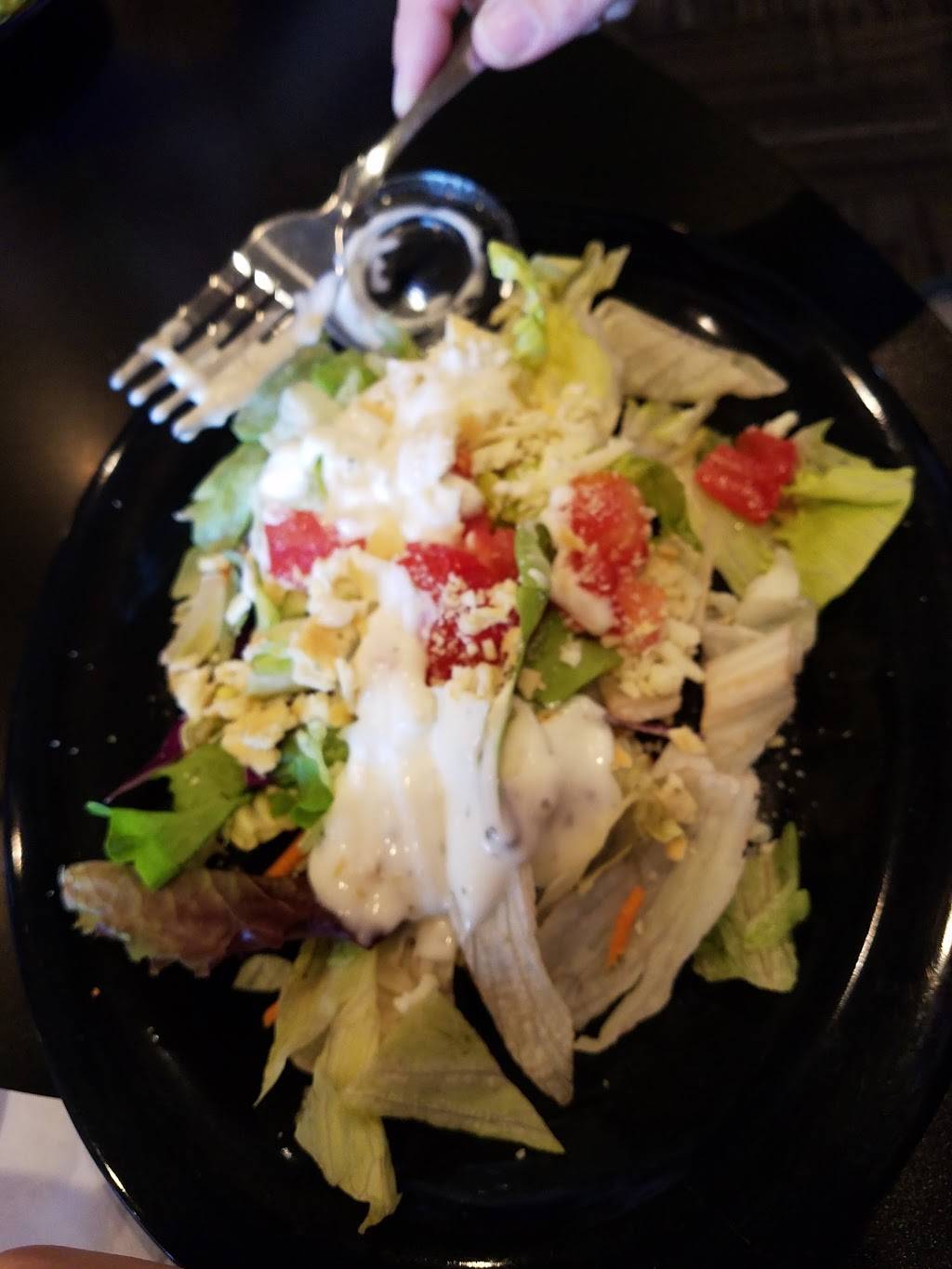 Daves Pizza & Wings | restaurant | 63 Progress Ln, Linn, MO 65051, USA | 5738973283 OR +1 573-897-3283