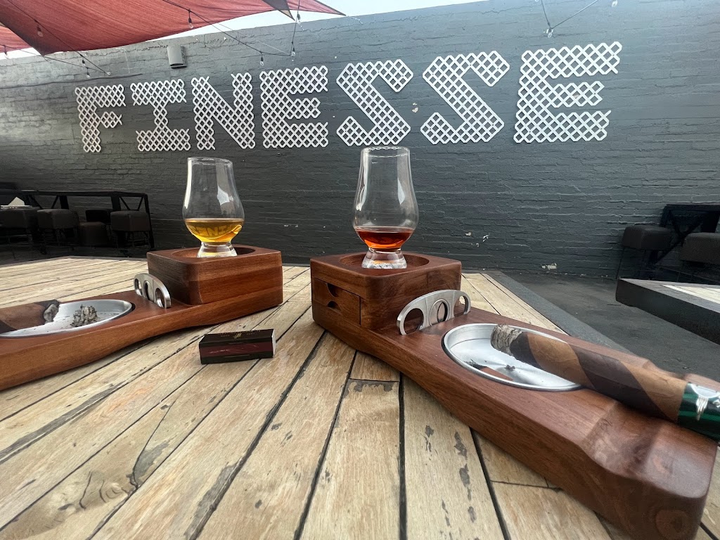 Finesse Lounge | night club | 144 W Ramsey St, Banning, CA 92220, USA | 9096336351 OR +1 909-633-6351