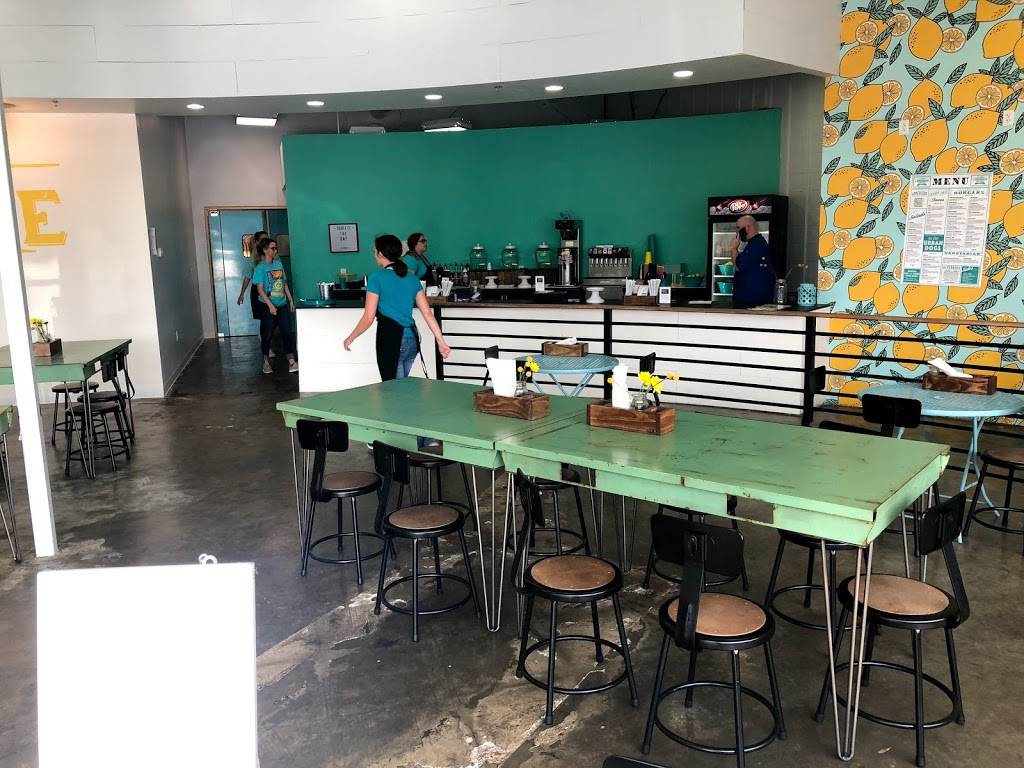 Lemonade House Grille | restaurant | 350 N Kingshighway St, Cape Girardeau, MO 63701, USA | 5738031380 OR +1 573-803-1380