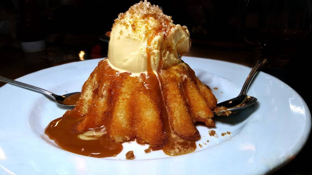 Chilis Grill & Bar | meal takeaway | 111 Grand Hill Pl, Holly Springs, NC 27540, USA | 9195577841 OR +1 919-557-7841