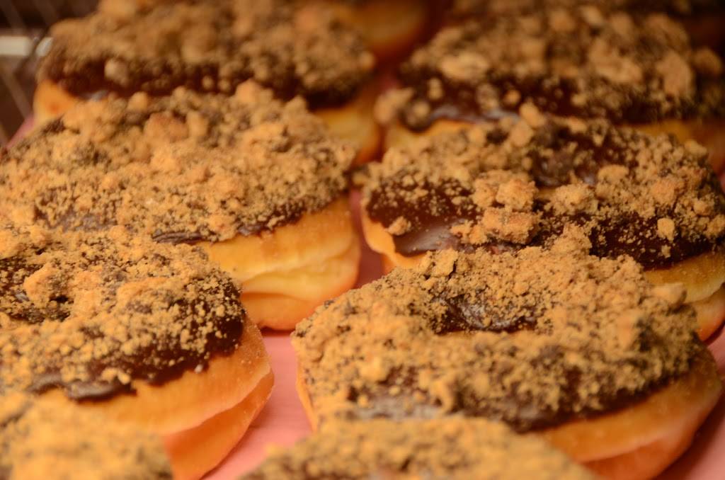 Dunkin | cafe | 760 S Weber Rd, Bolingbrook, IL 60490, USA | 6303789060 OR +1 630-378-9060