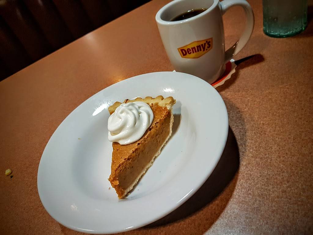 Dennys | restaurant | 75 Consumers Dr, Whitby, ON L1N 9S2, Canada | 9056656575 OR +1 905-665-6575